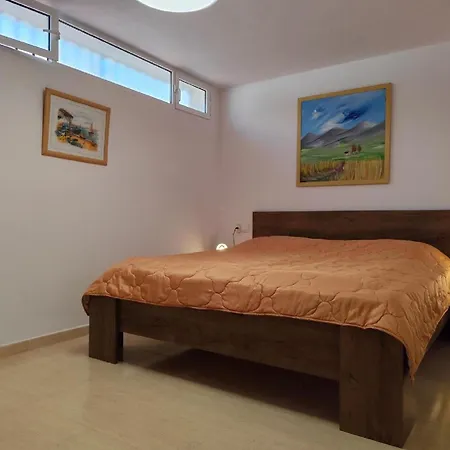 Preciosa Casa Con Terraza R32 By Novadesta Holiday home